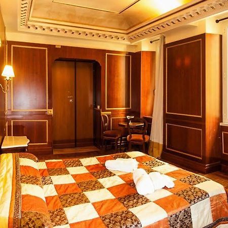 Bed and Breakfast Domina Popolo à Rome Extérieur photo