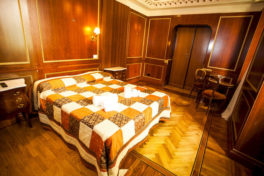 Bed and Breakfast Domina Popolo à Rome Extérieur photo